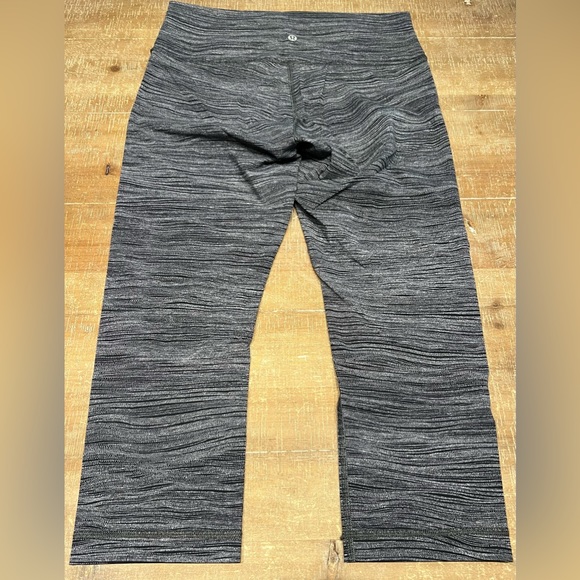 🩶Lululemon Wunder Under Crop Leggings Bit Point Ice Grey Black - Picture 5 of 7